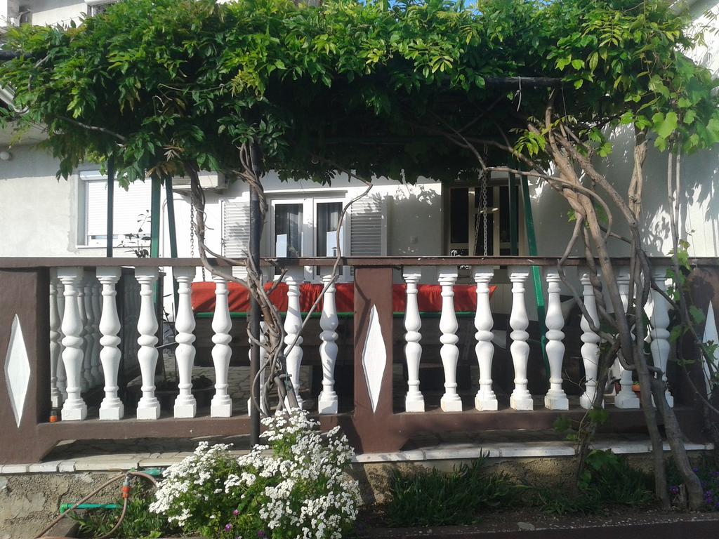 Apartment Ines Нови Винодолски Екстериор снимка