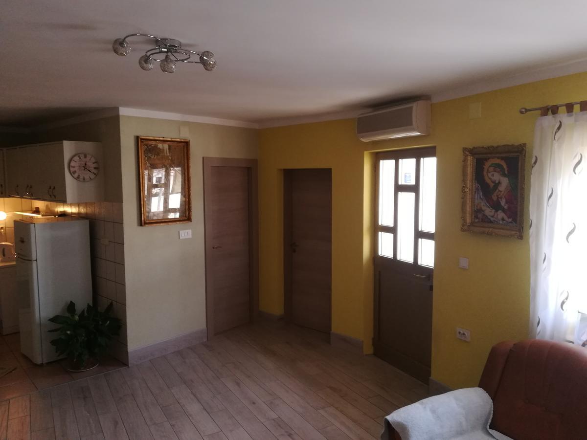 Apartment Ines Нови Винодолски Екстериор снимка